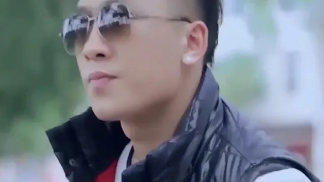 Tải nhạc hay Anh Xin Lỗi Em (Remix) (Karaoke) mới nhất