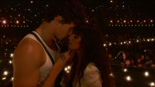Senorita 2019 Video Music Awards Shawn Mendes Camila Cabello